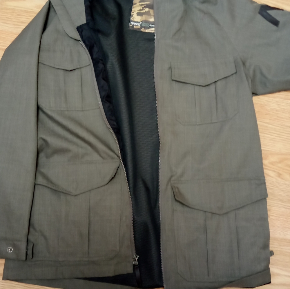 Men's military green six pocket Analog light weight jacket. Sz med - Picture 2 of 6